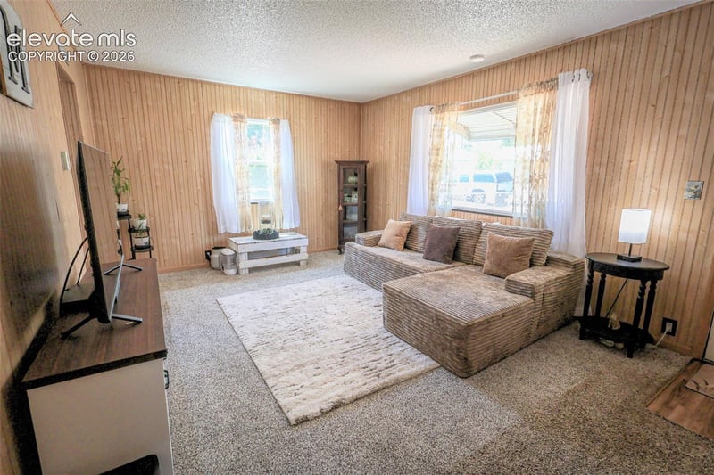 609 E Saint Elmo Ave, Colorado Springs, CO 80905