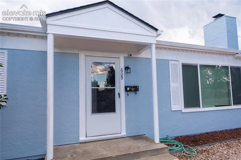 609 Stevens Ave, Colorado Springs, CO 80906