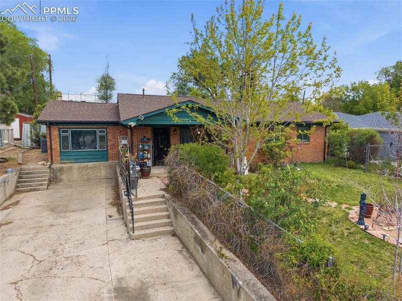 610 Hilltop Dr, Colorado Springs, CO 80905