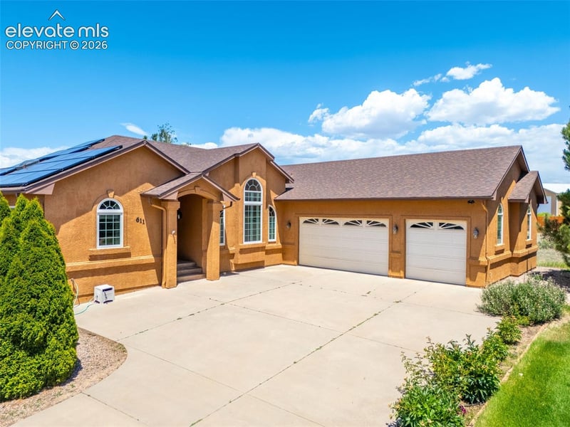 611 S Lone Cowboy Dr, Pueblo West, CO 81007