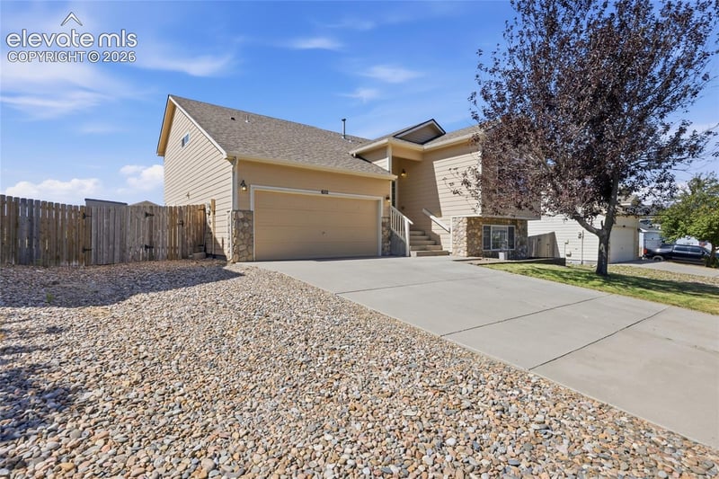 6111 Passing Sky Dr, Colorado Springs, CO 80911