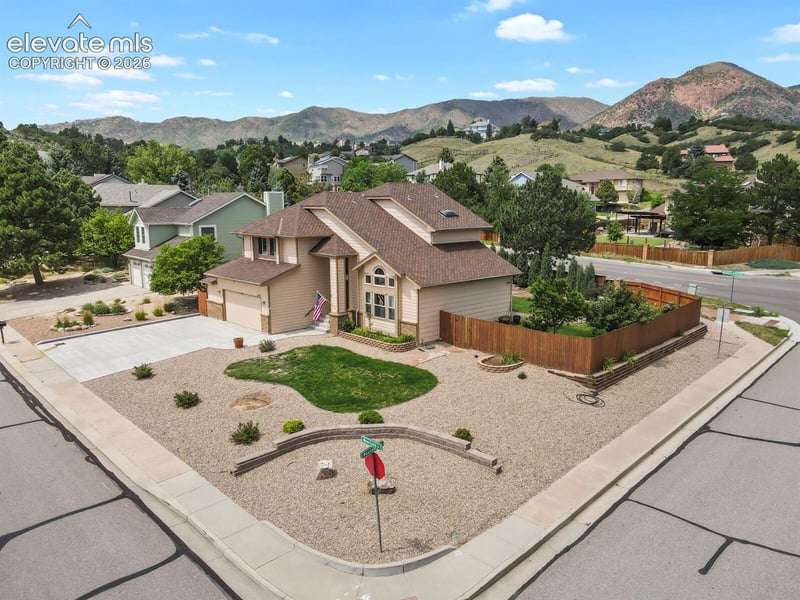 6120 Moorfield Ave, Colorado Springs, CO 80919