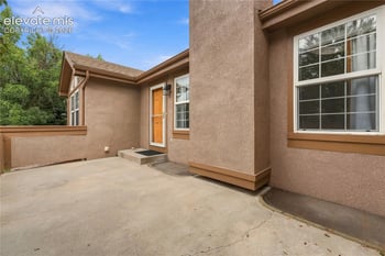 6143 Pine Hill Dr, Colorado Springs, CO 80918