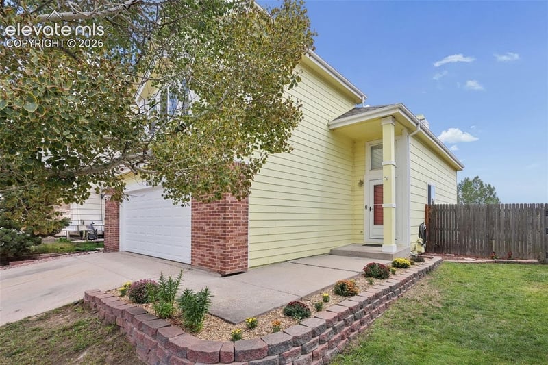 6185 Juno Ct, Colorado Springs, CO 80922