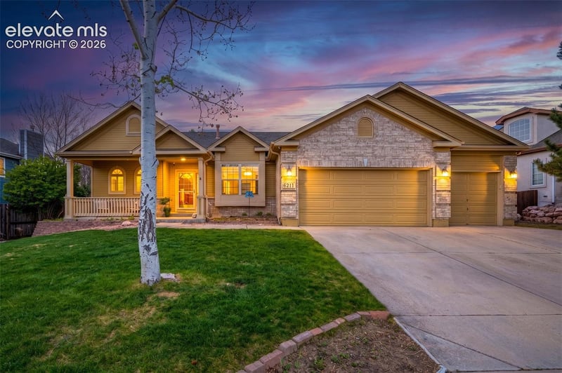 6211 Soaring Dr, Colorado Springs, CO 80918