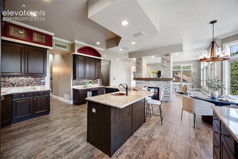 6230 Spurwood Dr, Colorado Springs, CO 80918