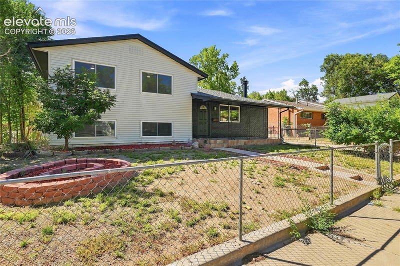 624 Bryce Dr, Colorado Springs, CO 80910