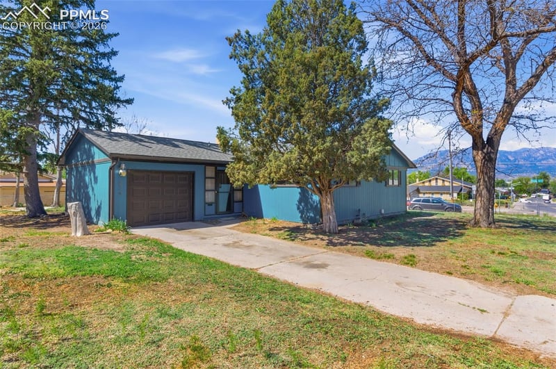 624 Widefield Dr, Colorado Springs, CO 80911