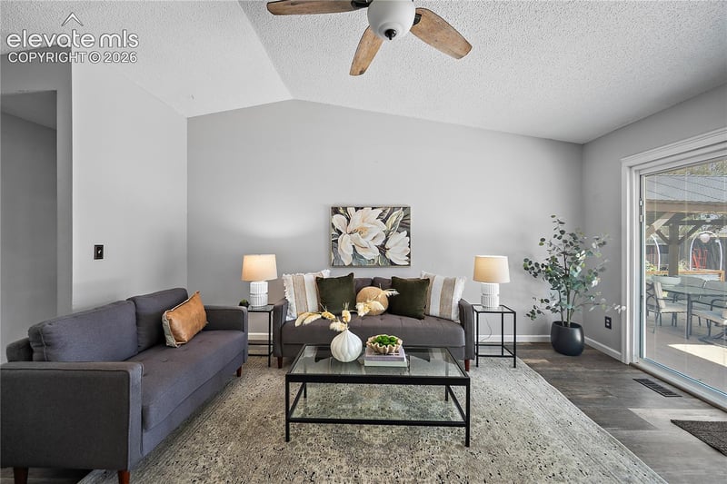 625 Jayton Dr, Colorado Springs, CO 80911