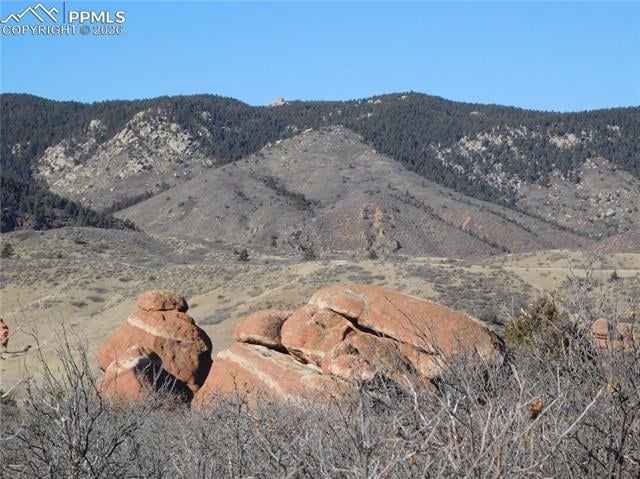 6271 Country Club Dr, Larkspur, CO 80118