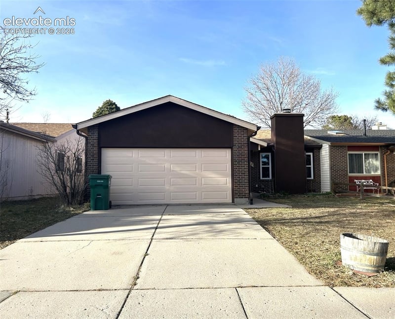 6283 Gunshot Pass Dr, Colorado Springs, CO 80917