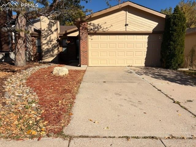 6335 Gunshot Pass Dr, Colorado Springs, CO 80917