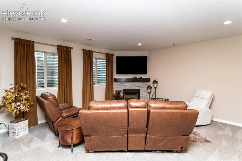 6340 Harney Dr, Colorado Springs, CO 80924