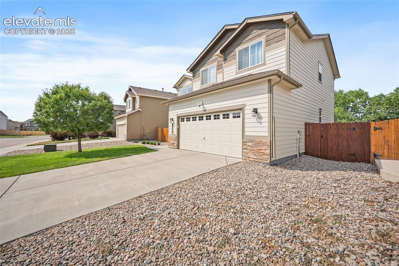 6356 Bearcat Loop, Colorado Springs, CO 80925