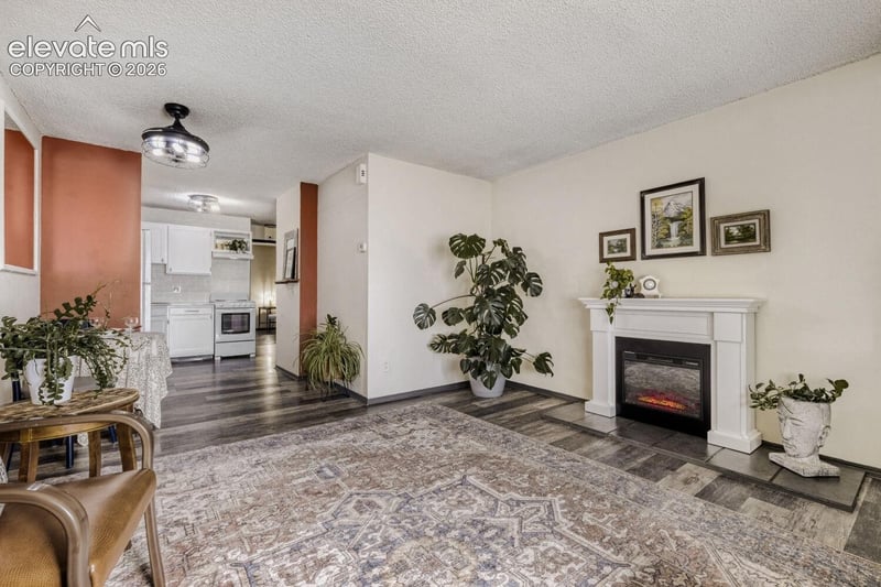 6414 Village Ln, Colorado Springs, CO 80918