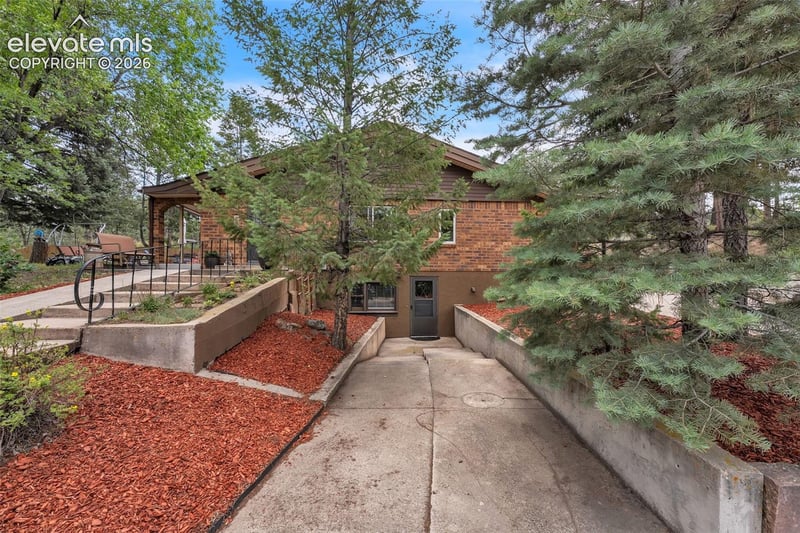 6430 Burrows Rd, Colorado Springs, CO 80908