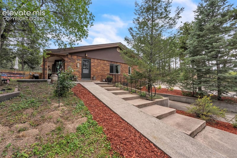 6430 Burrows Rd, Colorado Springs, CO 80908