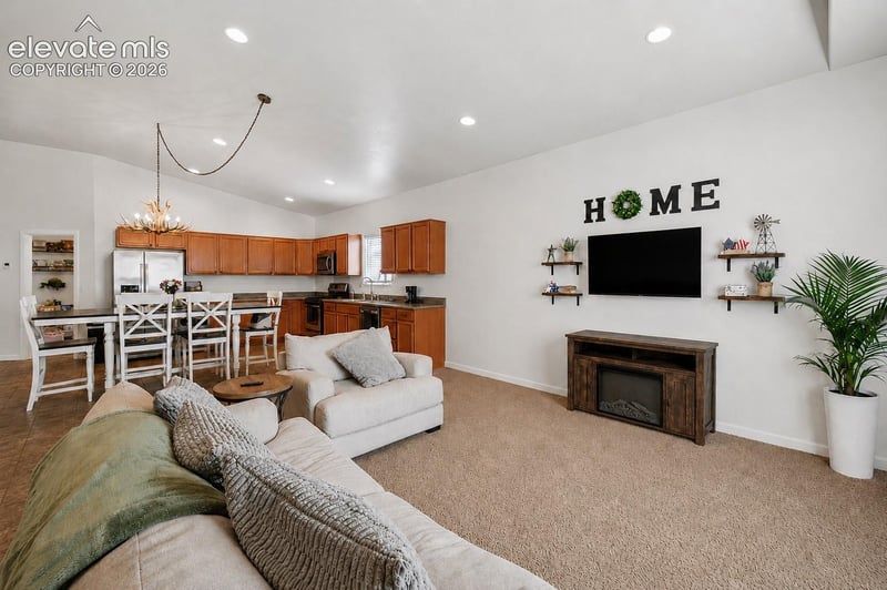 645 S Greenway Ave, Pueblo, CO 81007