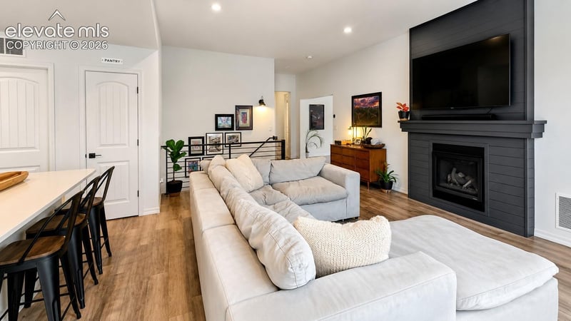 6463 Rolling Creek Dr, Colorado Springs, CO 80924