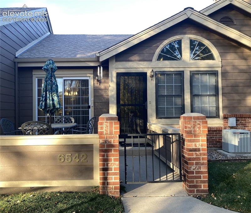 6542 Foxdale Cir, Colorado Springs, CO 80919