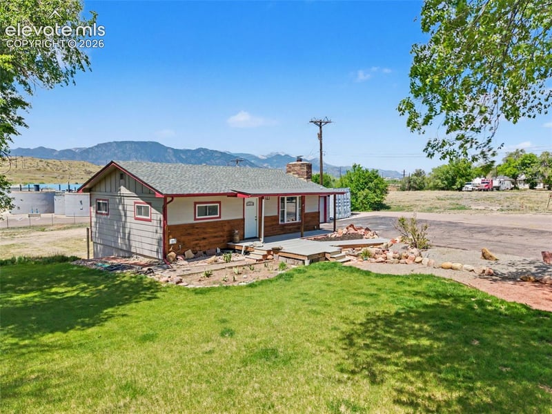 6570 Southmoor Dr, Fountain, CO 80817