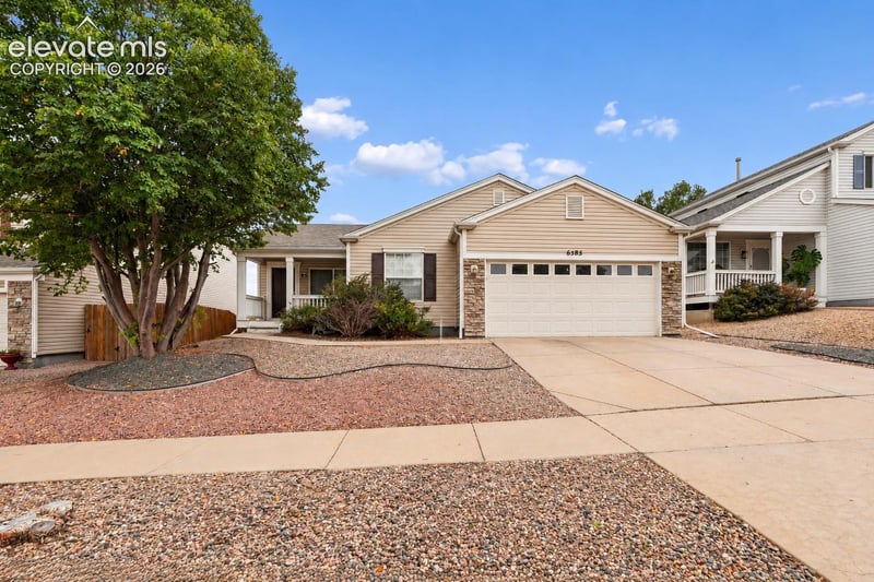 6585 Sonny Blue Dr, Colorado Springs, CO 80923