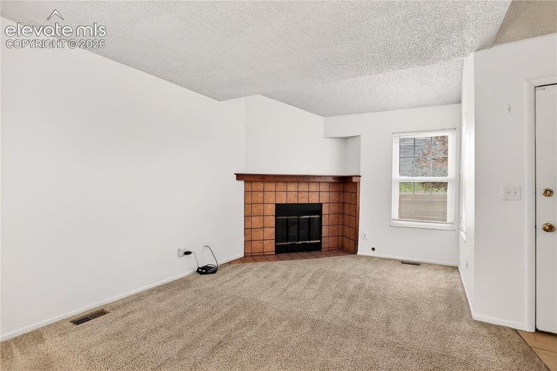 6614 Bobtail Dr, Colorado Springs, CO 80911