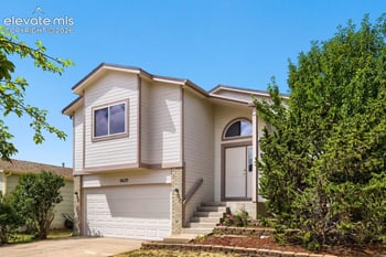 6620 Oakwood Blvd, Colorado Springs, CO 80923