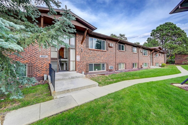 6633 W Dublin Loop #4, Colorado Springs, CO 80918