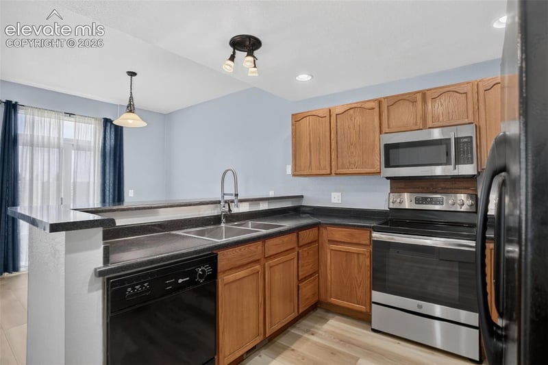 6647 Range Overlook Hts, Colorado Springs, CO 80922