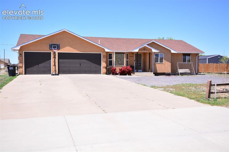 671 N Mcculloch Blvd, Pueblo West, CO 81007