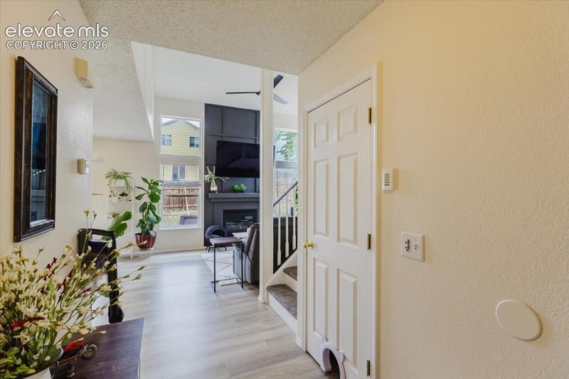 6720 Kristy Ln, Colorado Springs, CO 80915