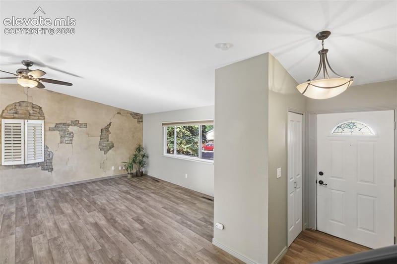 6723 Bishop Dr, Colorado Springs, CO 80918