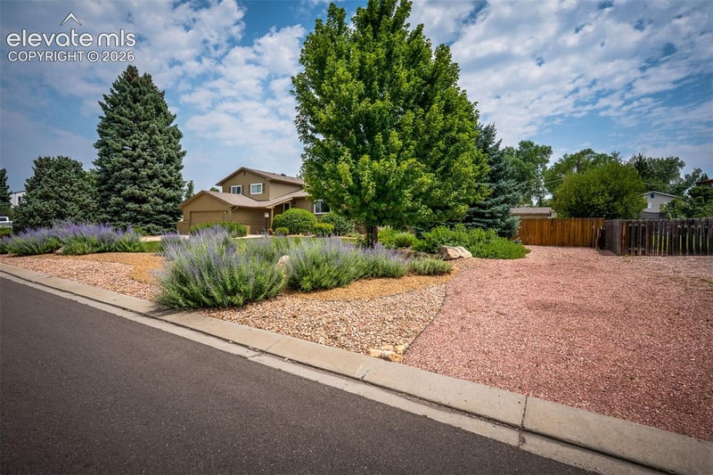 6725 Prince Dr, Colorado Springs, CO 80918