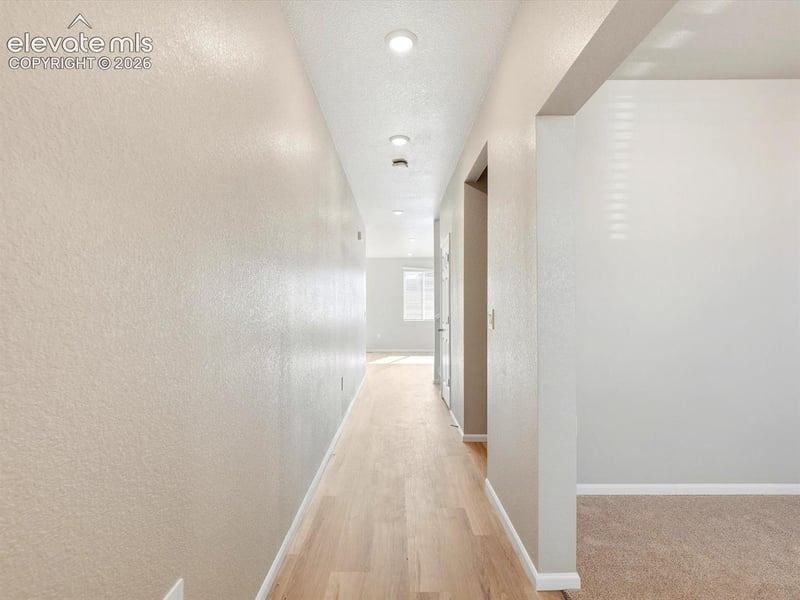 6731 Roundtail Way, Colorado Springs, CO 80925