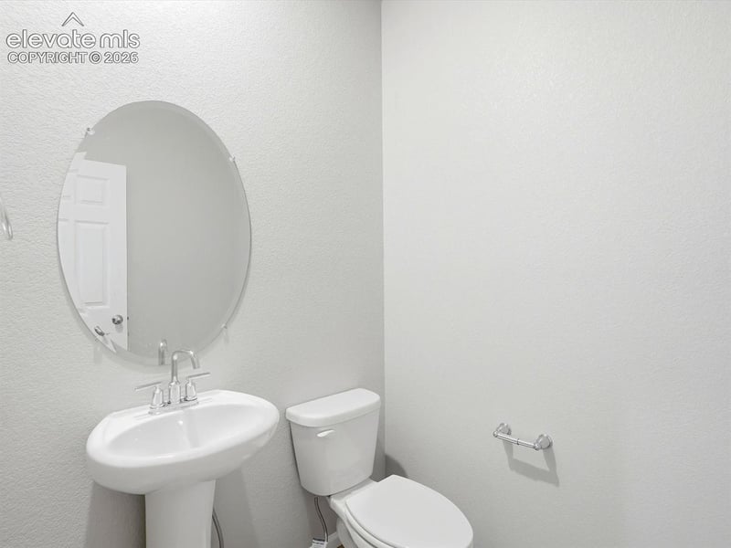 6731 Roundtail Way, Colorado Springs, CO 80925