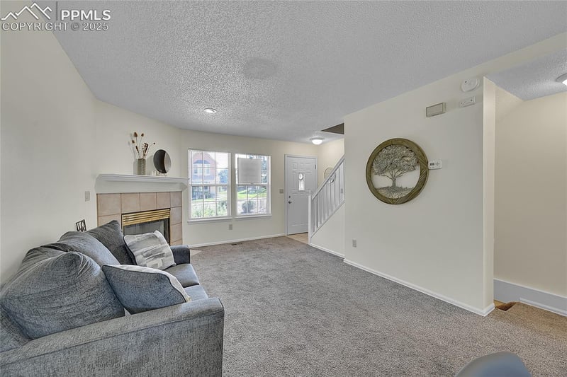 6737 Overland Dr, Colorado Springs, CO 80919