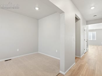 6738 Roundtail Way, Colorado Springs, CO 80925