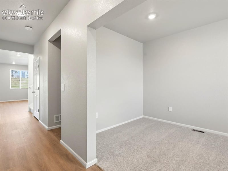 6747 Roundtail Way, Colorado Springs, CO 80925