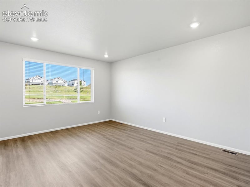 6747 Roundtail Way, Colorado Springs, CO 80925