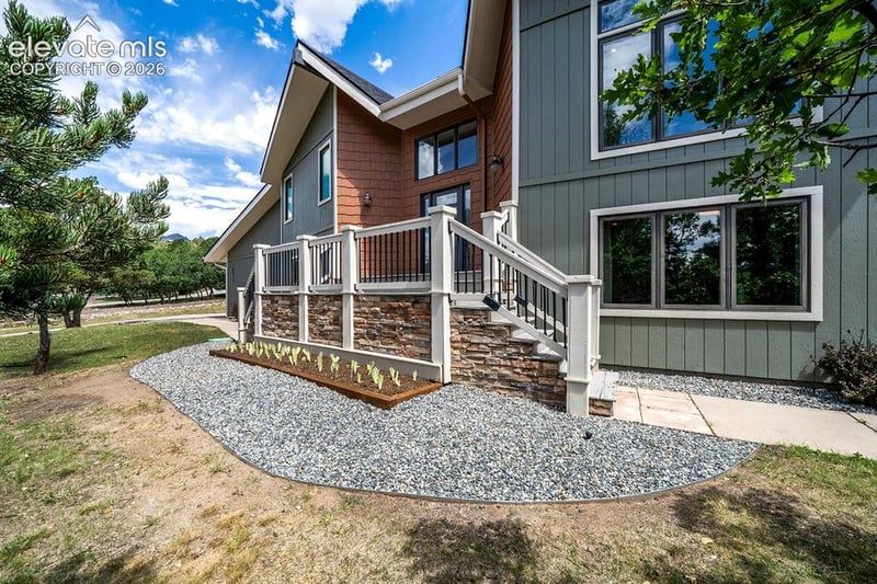 6815 Oak Valley Ln, Colorado Springs, CO 80919