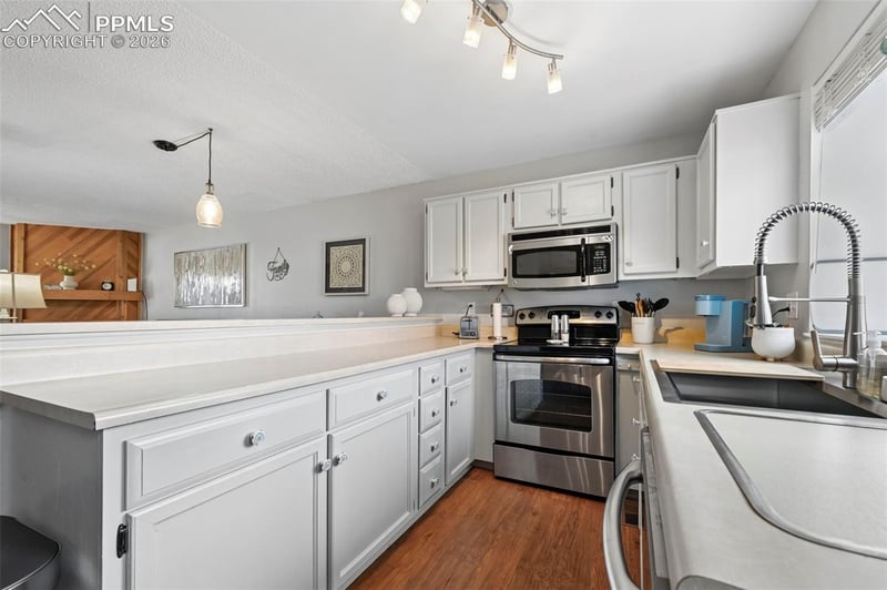 6816 Overland Dr, Colorado Springs, CO 80919