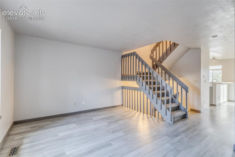 6816 Ravencrest Dr, Colorado Springs, CO 80919