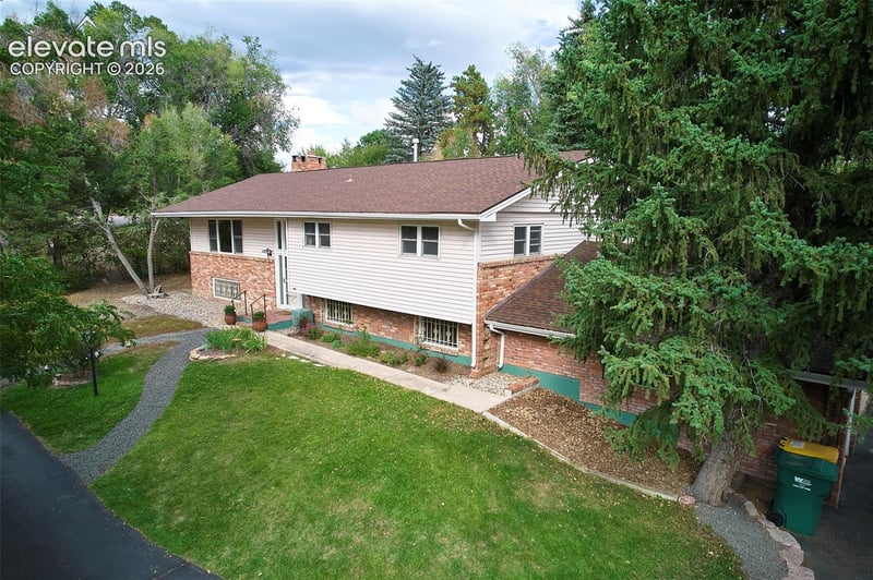 6827 Rosewood Dr, Colorado Springs, CO 80918