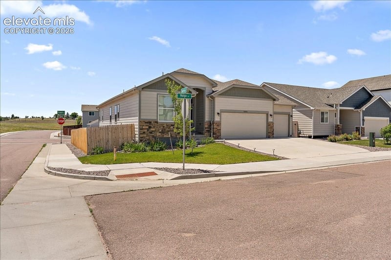 6886 Volga Dr, Colorado Springs, CO 80925