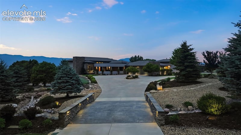 690 Mission Hill Way, Colorado Springs, CO 80921