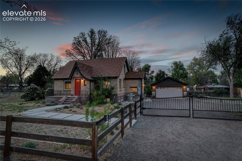 6907 W 12th Ave, Lakewood, CO 80214