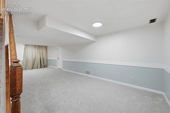 6914 Oak Valley Dr, Colorado Springs, CO 80919