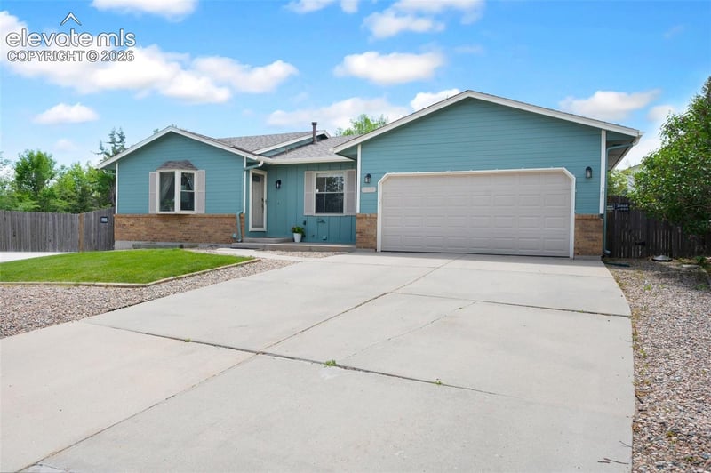 6985 Blue River Way, Colorado Springs, CO 80911