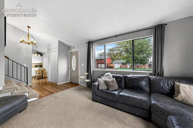 70 Bridle Trl, Pueblo, CO 81005